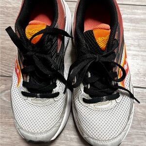 Saucony Cohesion sneakers